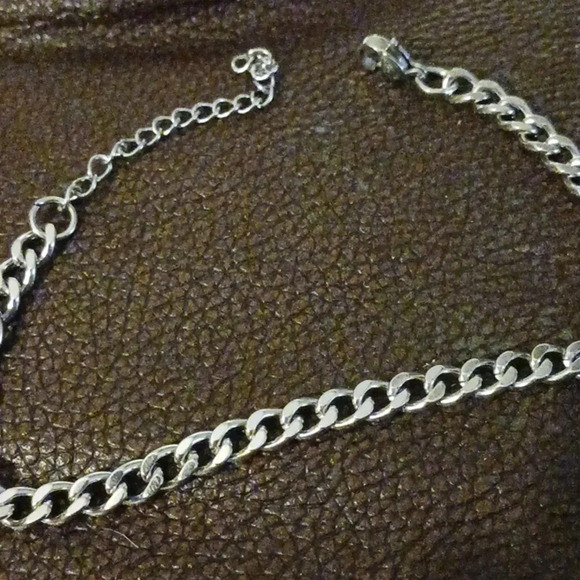 NIP Trendy Cuban Classic Stainless Steel 5mm Width Chain Bracelet - Picture 2 of 4